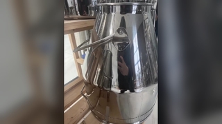 Apresente a caçamba de máquina de ordenha OEM de aço inoxidável para você