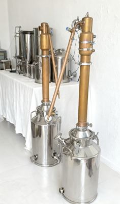 Bom preço. Equipamento de destilação de aço inoxidável de 50 litros para fabricação de brandy, uísque e rum on-line